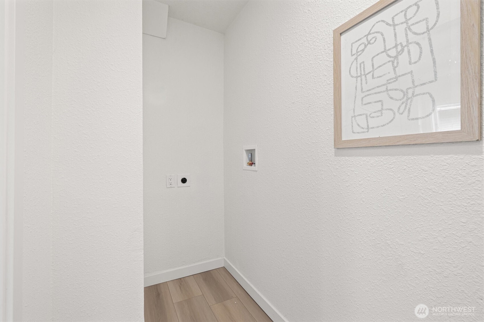 1310 North 3rd Street Renton, WA 98057 - Photo 12 of 16 a view of a small space