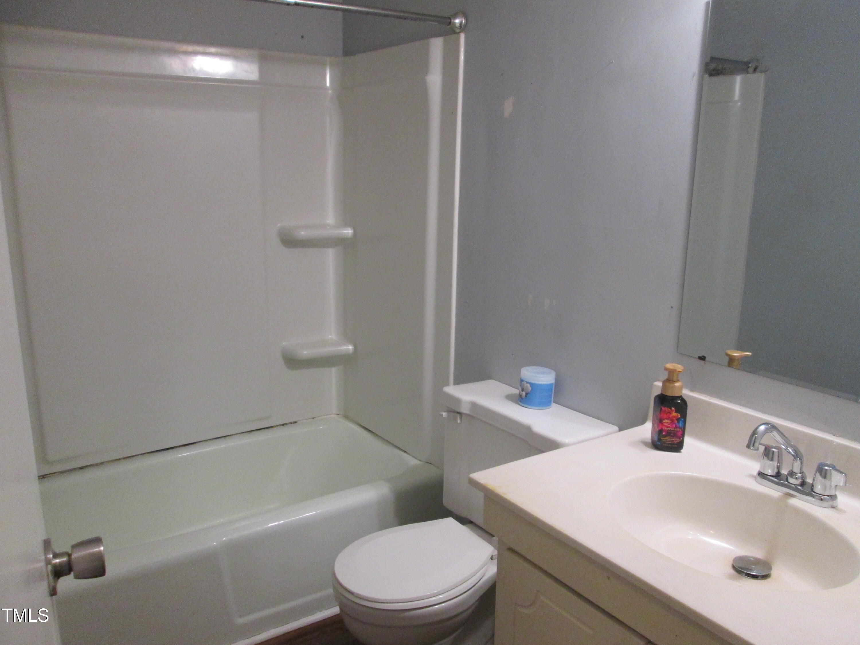 1130 Schaub Drive, Unit E Raleigh, NC 27606 - Photo 21 of 34 Full Bath