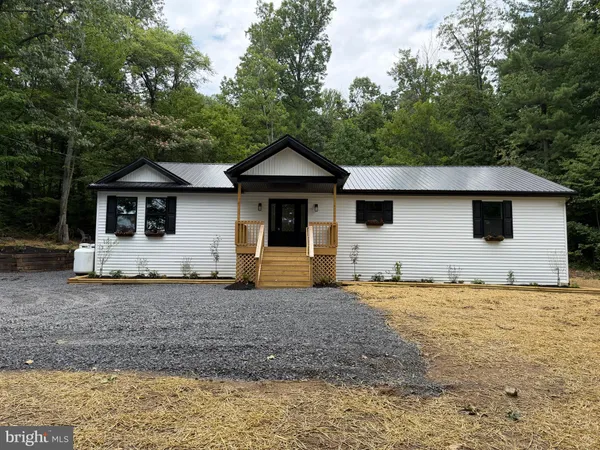 $469,900 | 812 Lincoln Way West, McConnellsburg, PA 17233