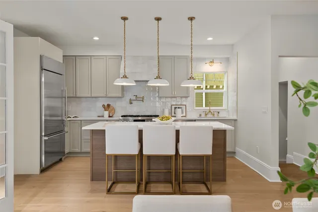 $1,995,995 | 3113 East Cherry Street, Seattle, WA 98122