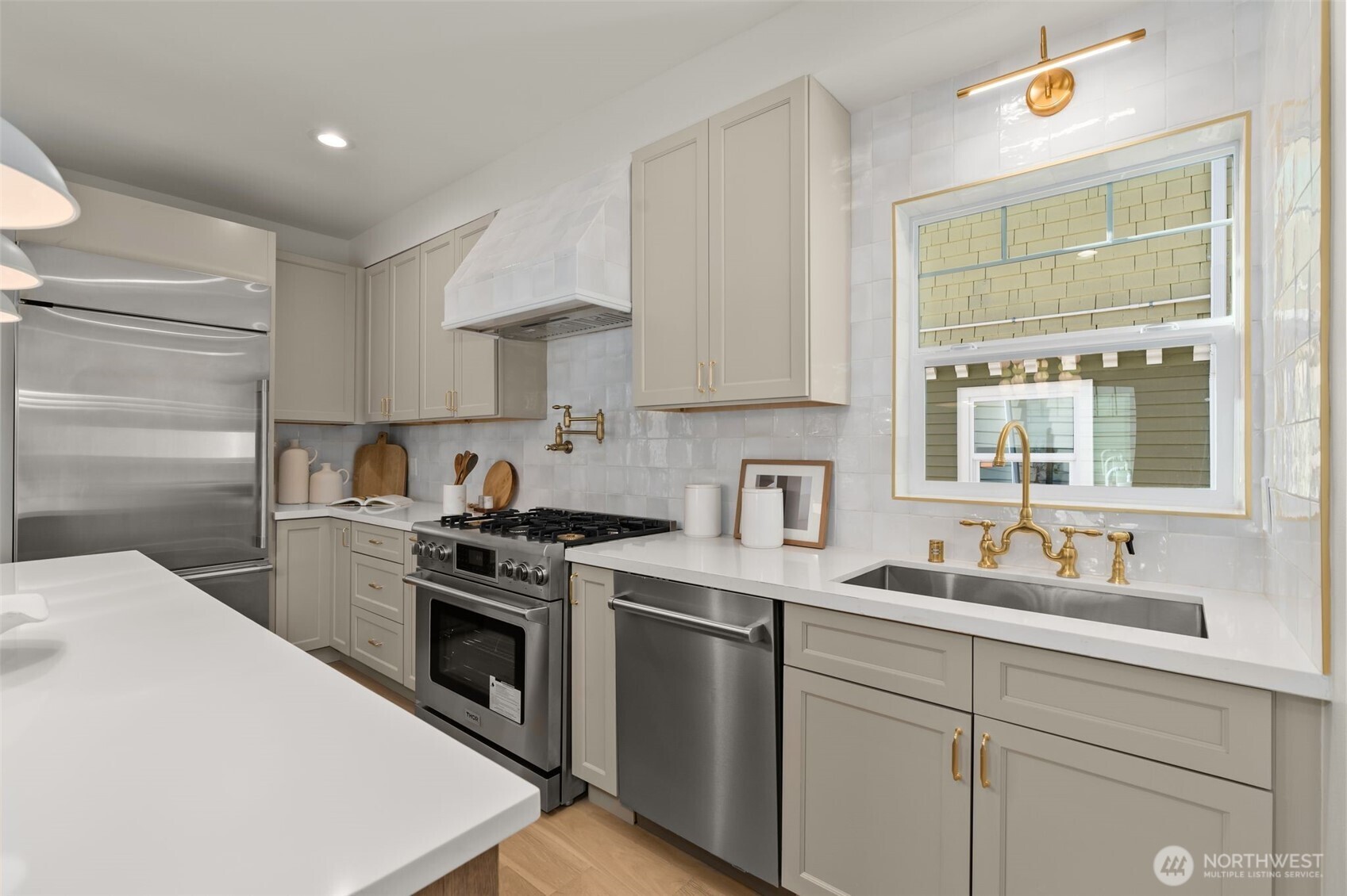 3113 East Cherry Street Seattle, WA 98122 - Photo 12 of 39