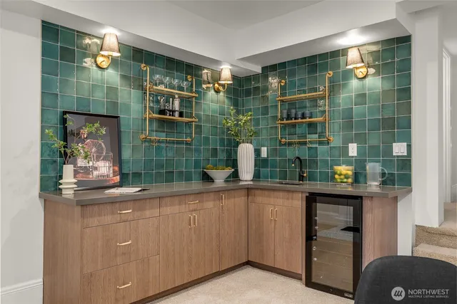 $1,995,995 | 3113 East Cherry Street, Seattle, WA 98122