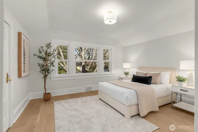 $1,995,995 | 3113 East Cherry Street, Seattle, WA 98122