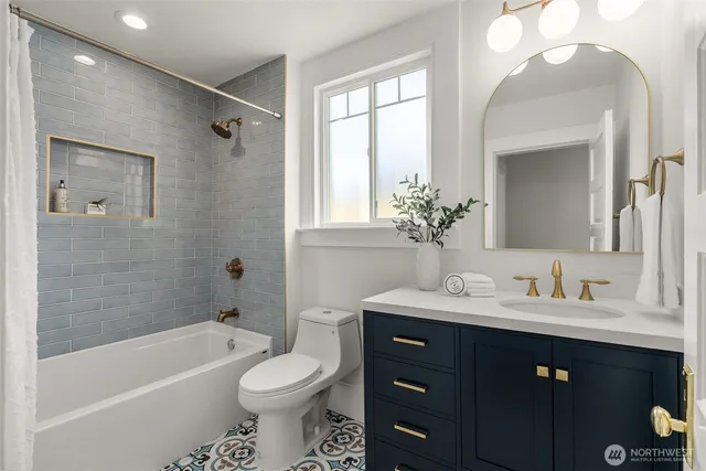 $1,995,995 | 3113 East Cherry Street, Seattle, WA 98122