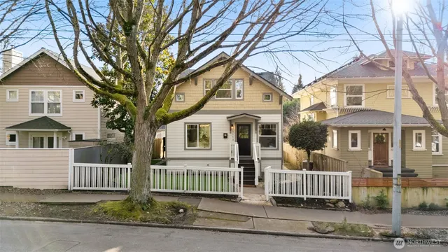 $1,995,995 | 3113 East Cherry Street, Seattle, WA 98122