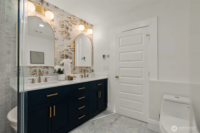 $1,995,995 | 3113 East Cherry Street, Seattle, WA 98122