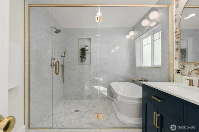 $1,995,995 | 3113 East Cherry Street, Seattle, WA 98122