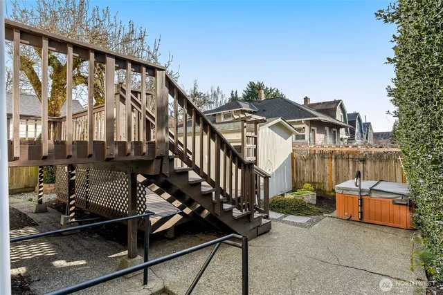 $1,995,995 | 3113 East Cherry Street, Seattle, WA 98122
