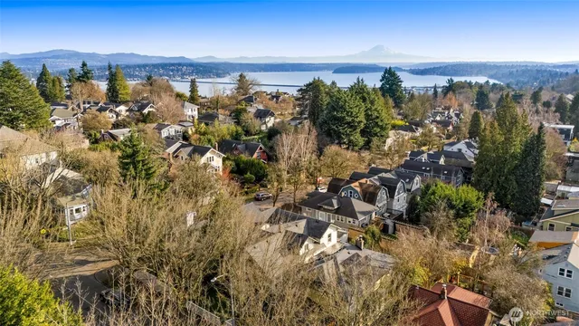 $1,995,995 | 3113 East Cherry Street, Seattle, WA 98122