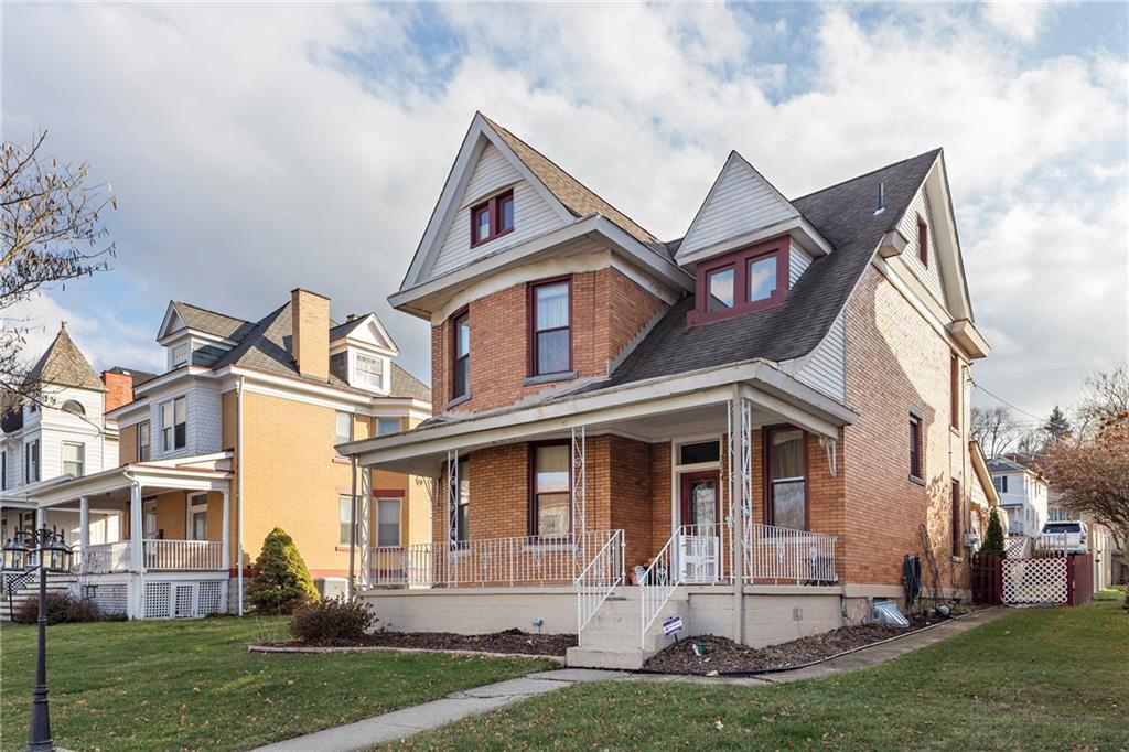 1504 Ridge Avenue Coraopolis, PA 15108 - Photo 1 of 25 Gallery Image 1