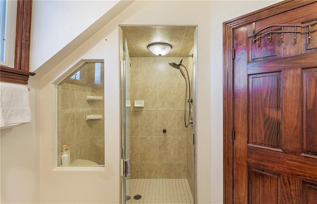 1504 Ridge Avenue Coraopolis, PA 15108 - Photo 13 of 25 Gallery Image 13