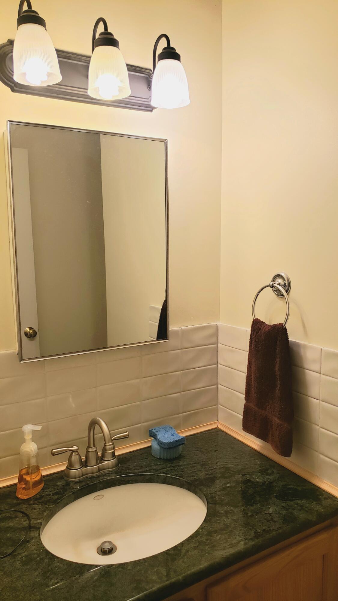 4 Sumner Road West Paris, ME 04289 - Photo 14 of 31 1st floor half bath