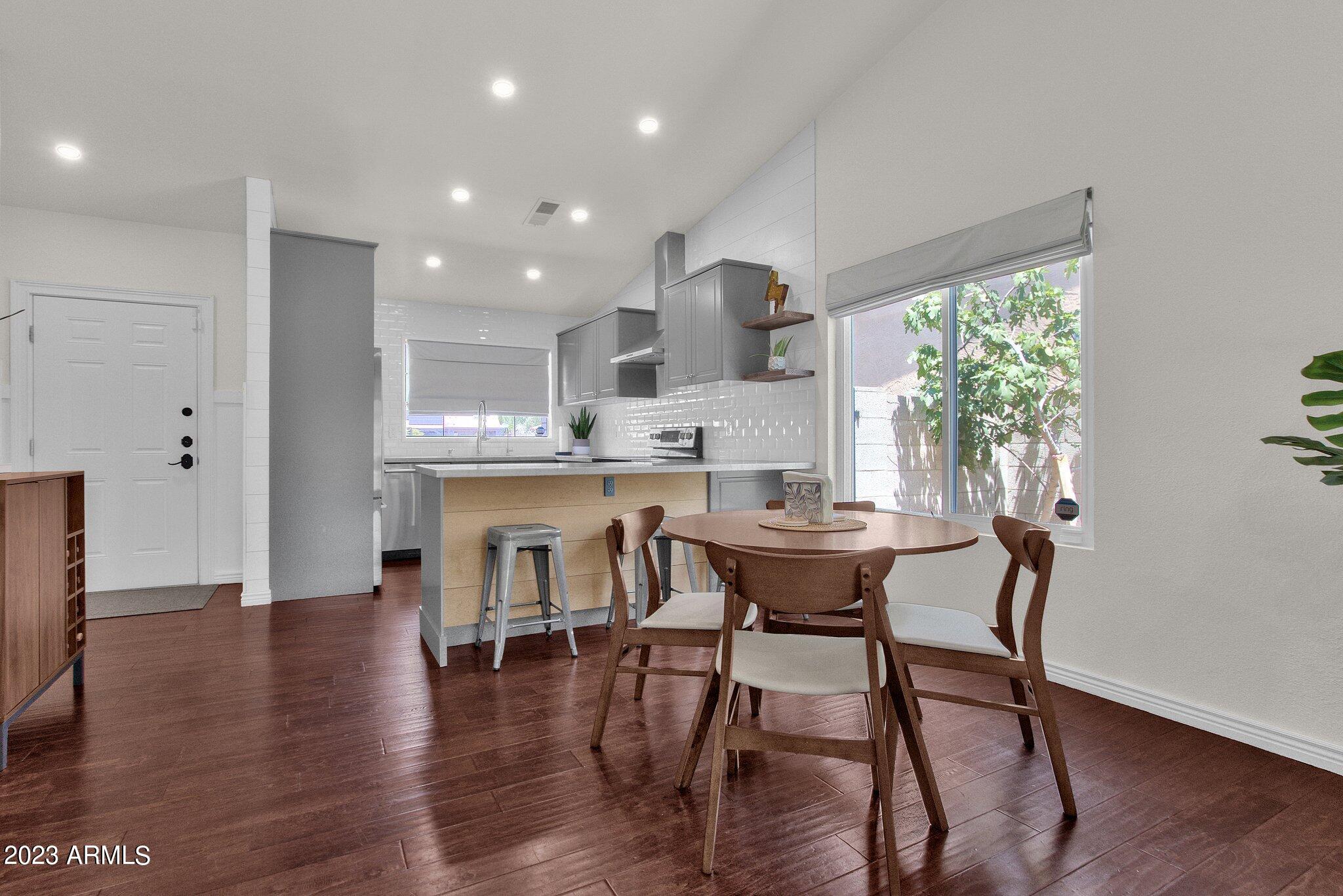6867 East Phelps Road Scottsdale, AZ 85254 - Photo 4 of 20 Kitchen/Dining
