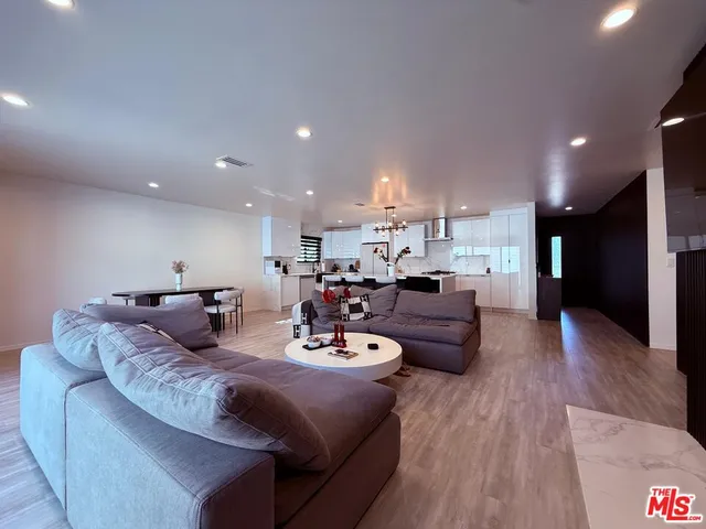 $4,900 | 16047 Bryant Street, North Hills, CA 91343