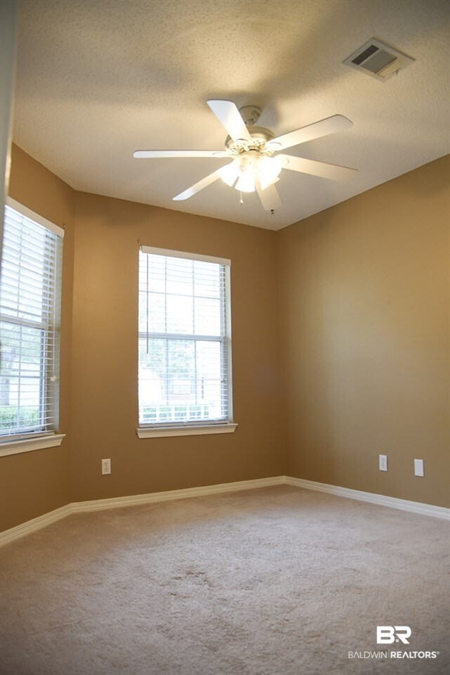 2041 Laurel Oak Court Mobile, AL 36695 - Photo 17 of 30