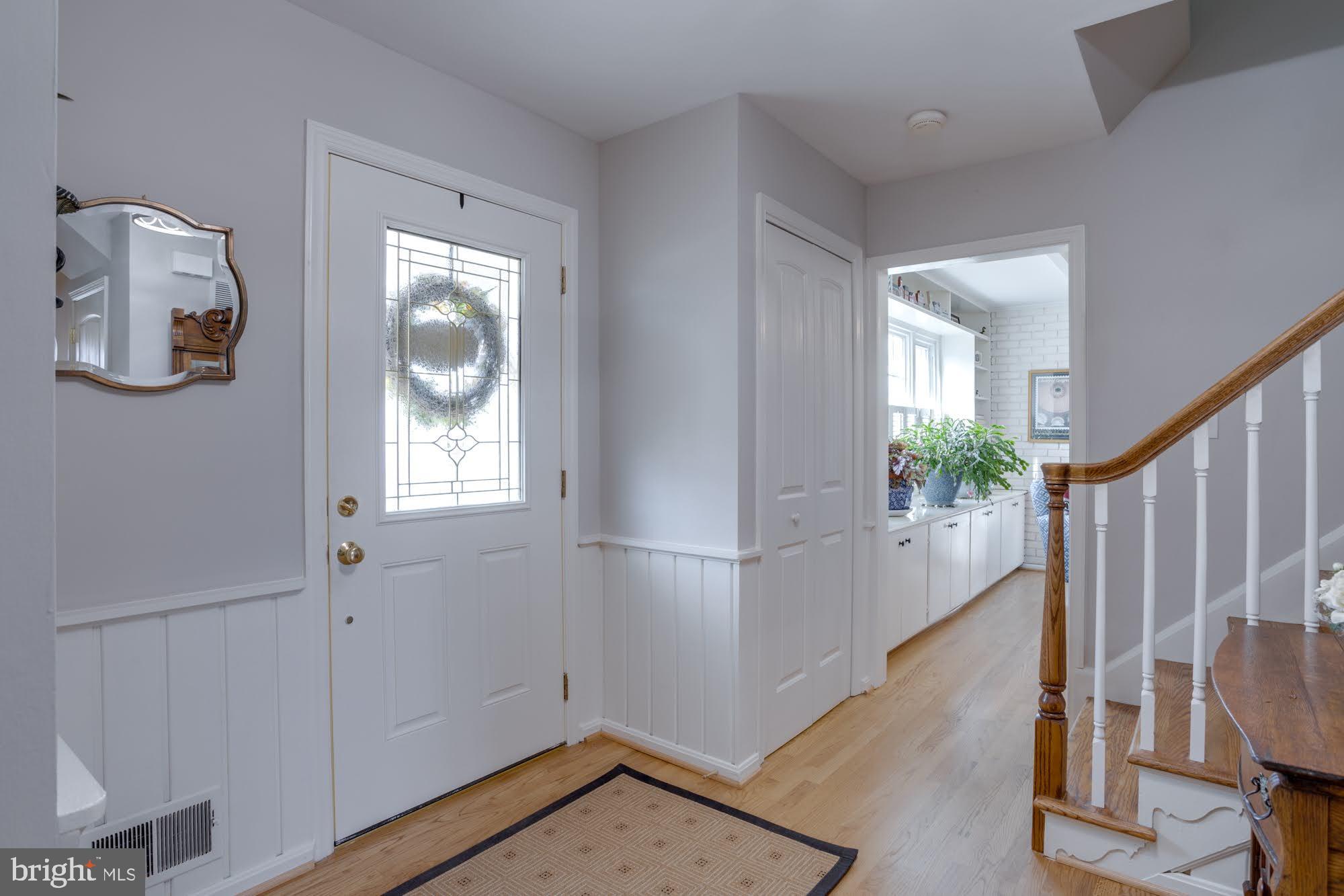 6917 Sydenstricker Road Springfield, VA 22152 - Photo 5 of 47
