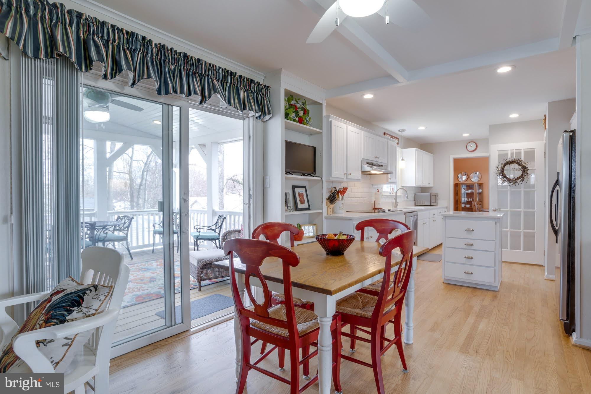 6917 Sydenstricker Road Springfield, VA 22152 - Photo 9 of 47