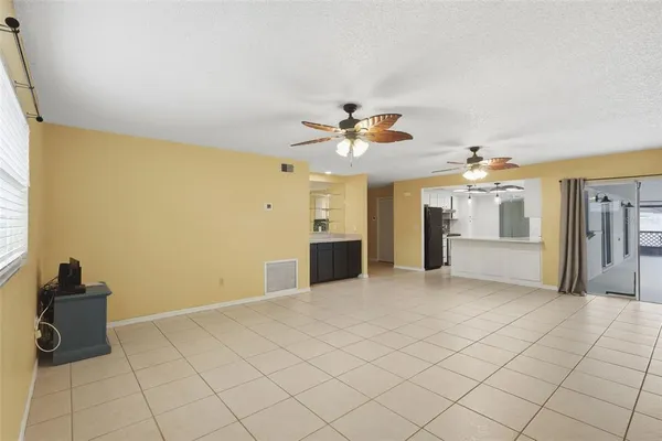 $389,900 | 929 Fort Smith Boulevard, Deltona, FL 32738