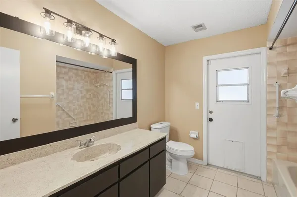 $389,900 | 929 Fort Smith Boulevard, Deltona, FL 32738