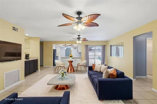 $389,900 | 929 Fort Smith Boulevard, Deltona, FL 32738