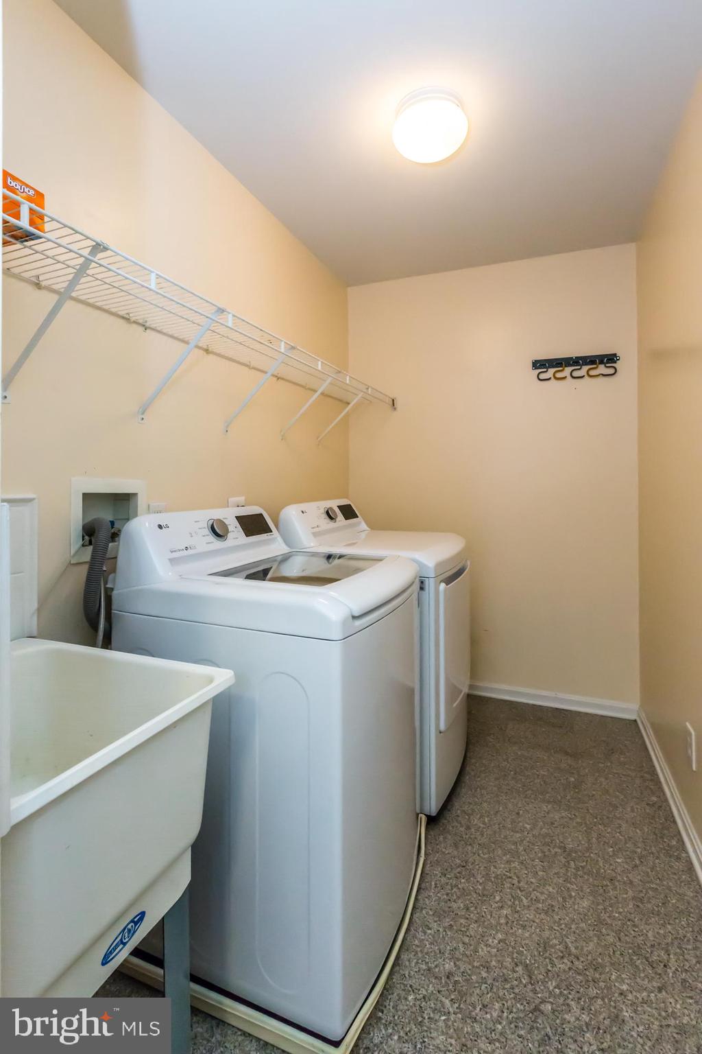 606 Churchill Road Chester Springs, PA 19425 - Photo 21 of 31 2nd Fl Laundry Rm ,New Washer & Dryer