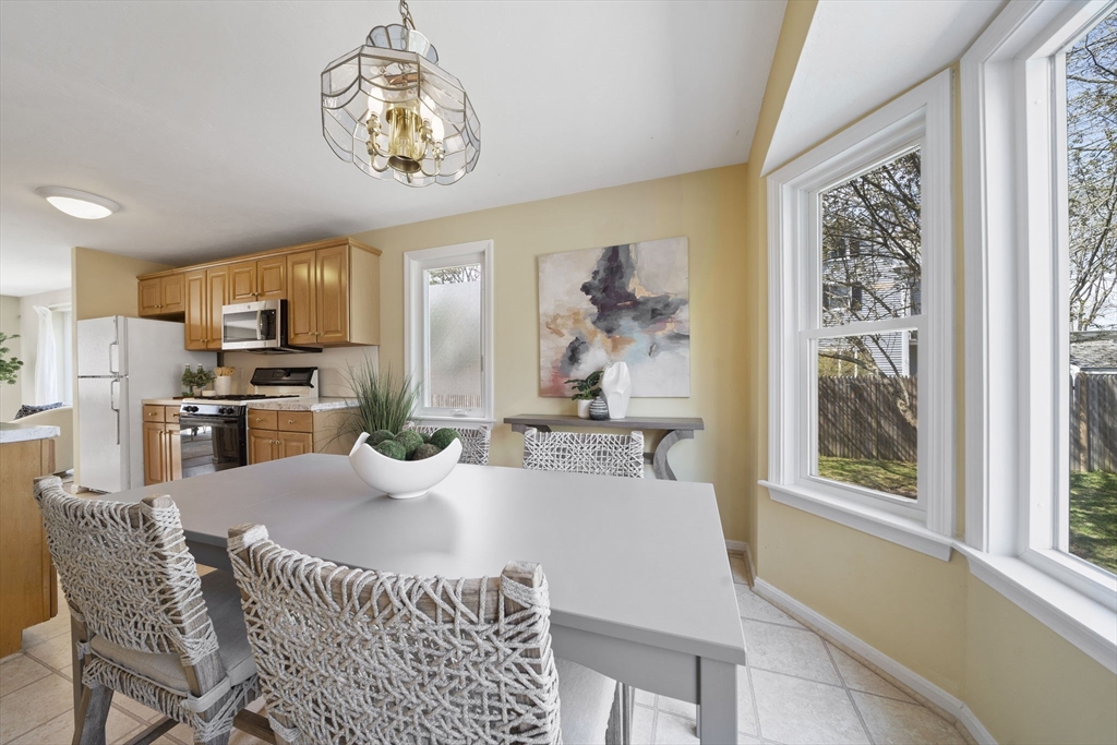 65 Maple Street, Unit B Canton, MA 02021 - Photo 10 of 32