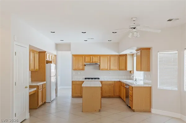 $3,495 | 2009 Sedona Creek Circle, Las Vegas, NV 89128