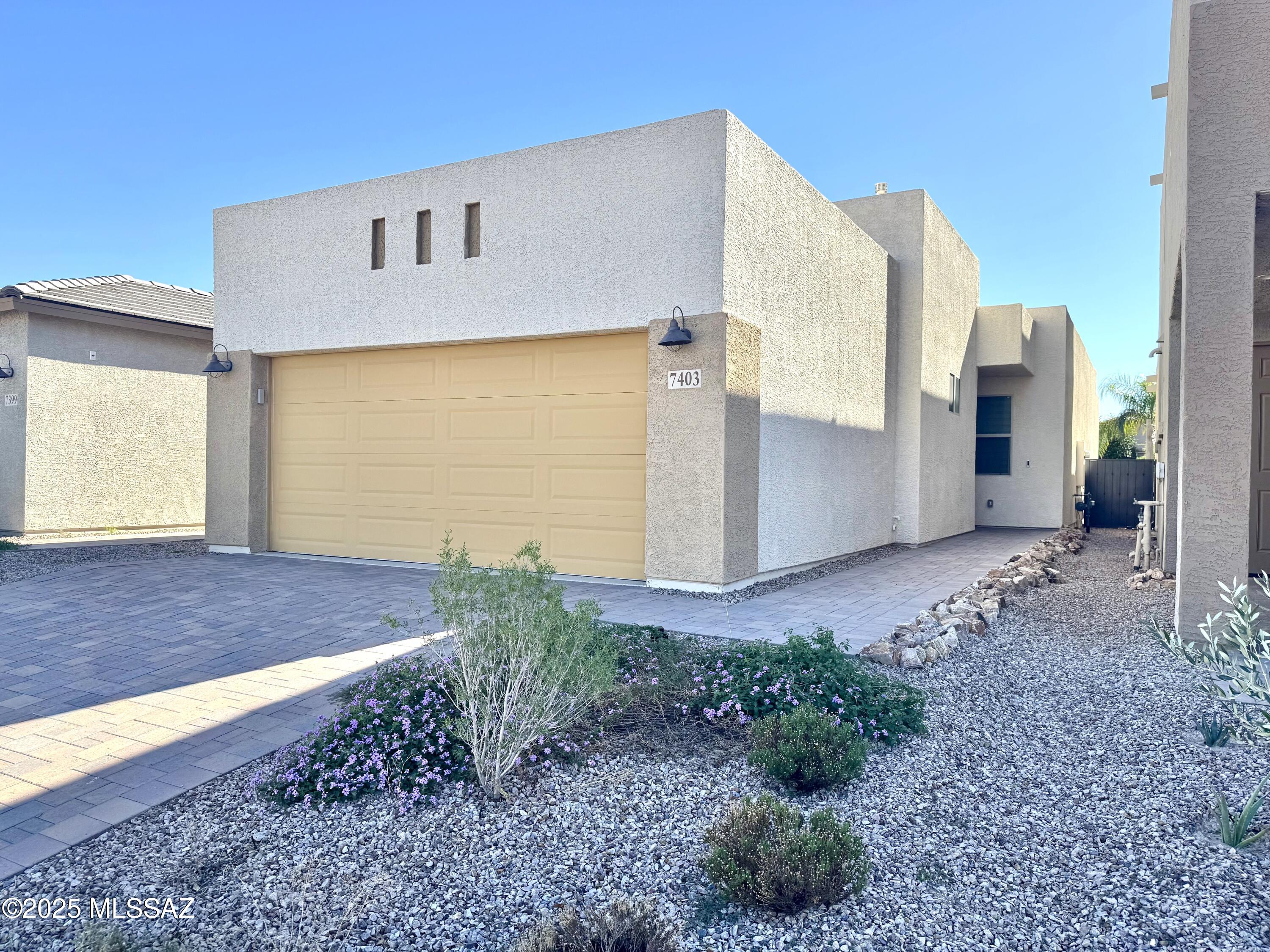 7403 West Barrel Racer Road Tucson, AZ 85743 - Photo 5 of 48