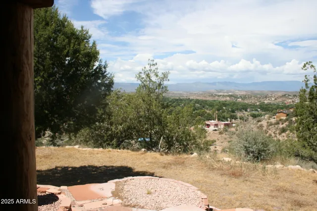 $2,200 | 4495 East Geronimo Road, Rimrock, AZ 86335