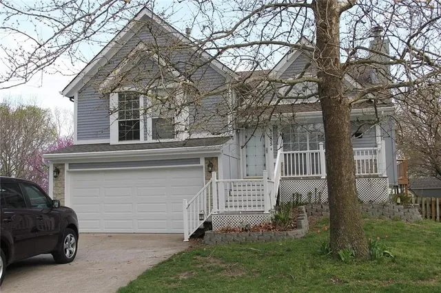 $2,499 | 8005 West 149th Street, Overland Park, KS 66223