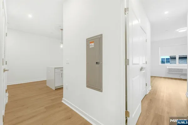 $3,150 | 74 Clarendon Place, Unit 202, Hackensack, NJ 07601