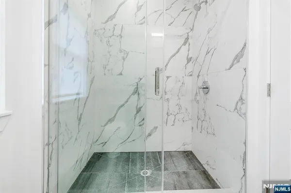 $3,150 | 74 Clarendon Place, Unit 202, Hackensack, NJ 07601