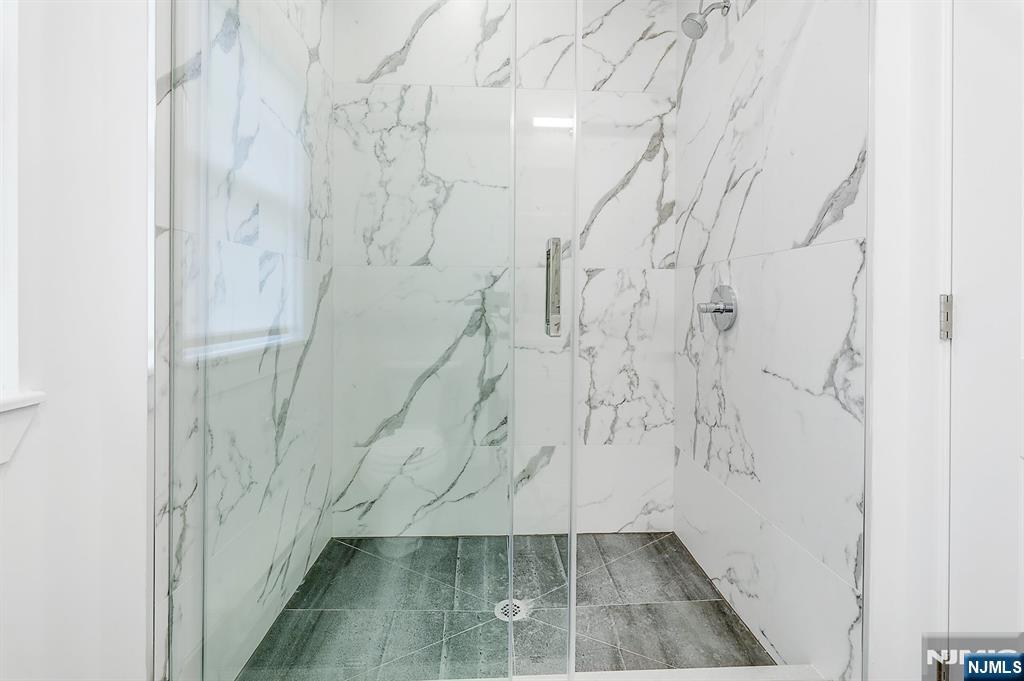 74 Clarendon Place, Unit 202 Hackensack, NJ 07601 - Photo 22 of 33