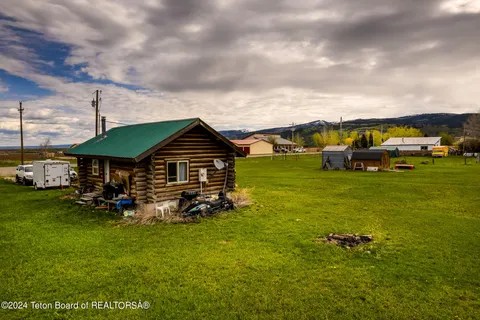 $899,000 | 180-190 Cedron Road, Victor, ID 83455