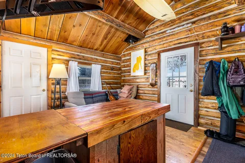 $899,000 | 180-190 Cedron Road, Victor, ID 83455