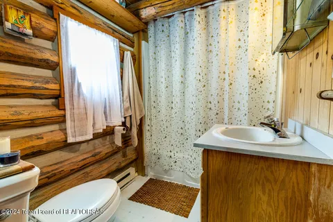 $899,000 | 180-190 Cedron Road, Victor, ID 83455