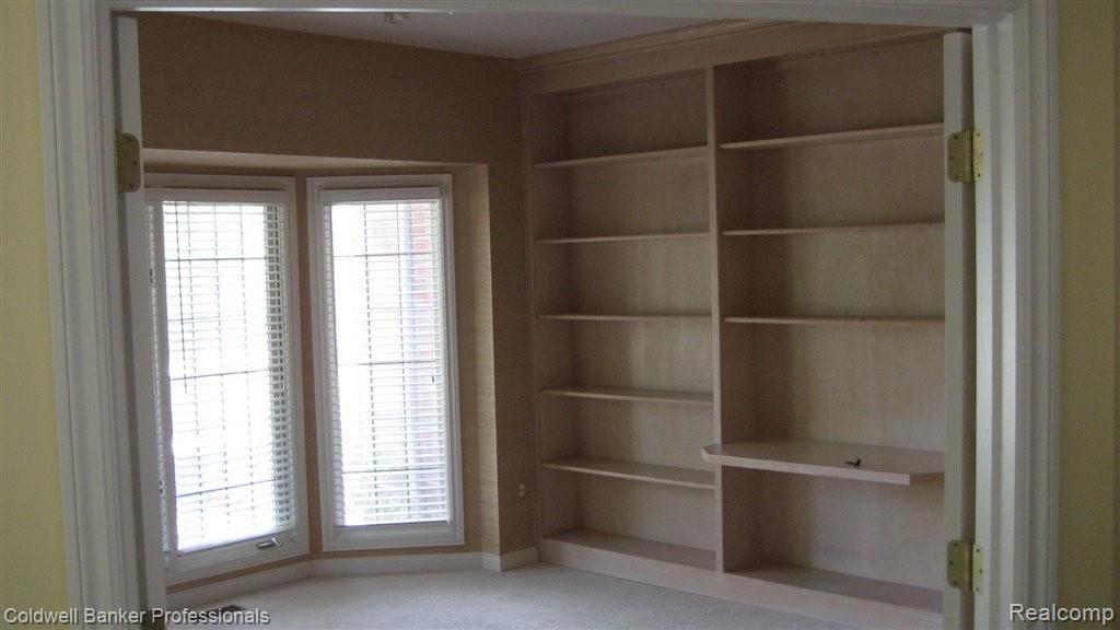 3527 Cedar Shake Drive Rochester, MI 48309 - Photo 13 of 21 IMG_4709.JPG