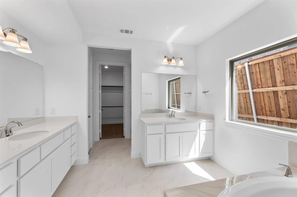 629 Carlow Way Celina, TX 75009 - Photo 15 of 26 DAL_Hillside Village_Goodlow_629 Carlow Way (24)