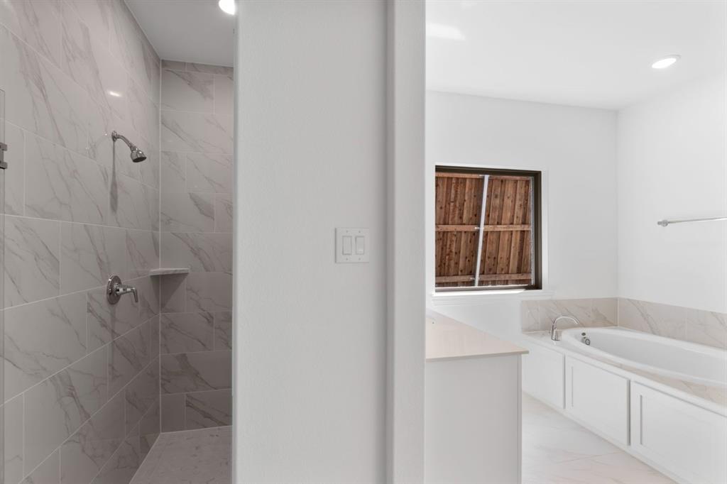 629 Carlow Way Celina, TX 75009 - Photo 17 of 26 DAL_Hillside Village_Goodlow_629 Carlow Way (26)