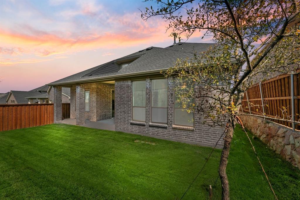 629 Carlow Way Celina, TX 75009 - Photo 21 of 26 DAL_Hillside Village_Goodlow_629 Carlow Way (33)