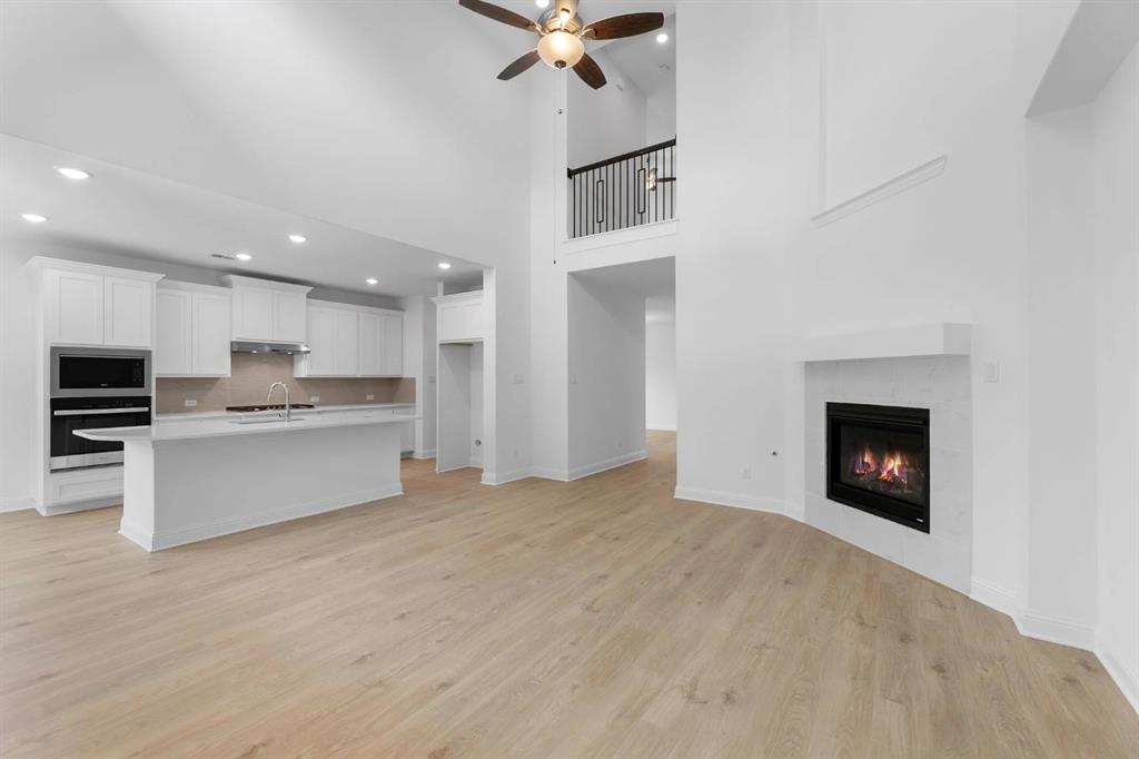 629 Carlow Way Celina, TX 75009 - Photo 7 of 26 DAL_Hillside Village_Goodlow_629 Carlow Way (18)