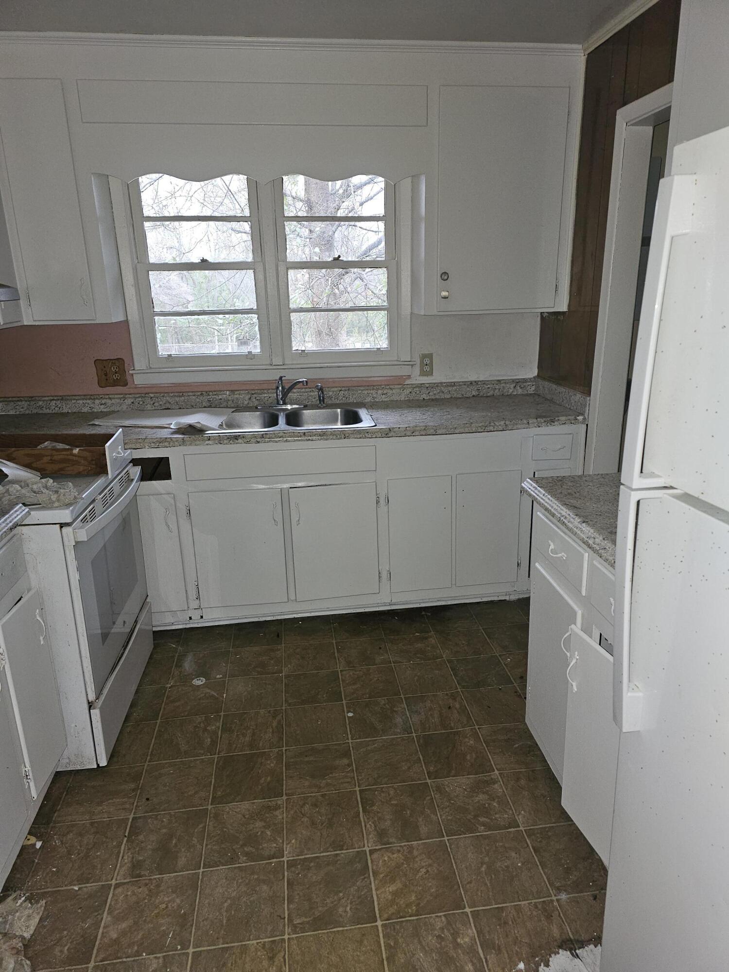 2330 Shadowood Drive Augusta, GA 30906 - Photo 4 of 15 20260226_090842