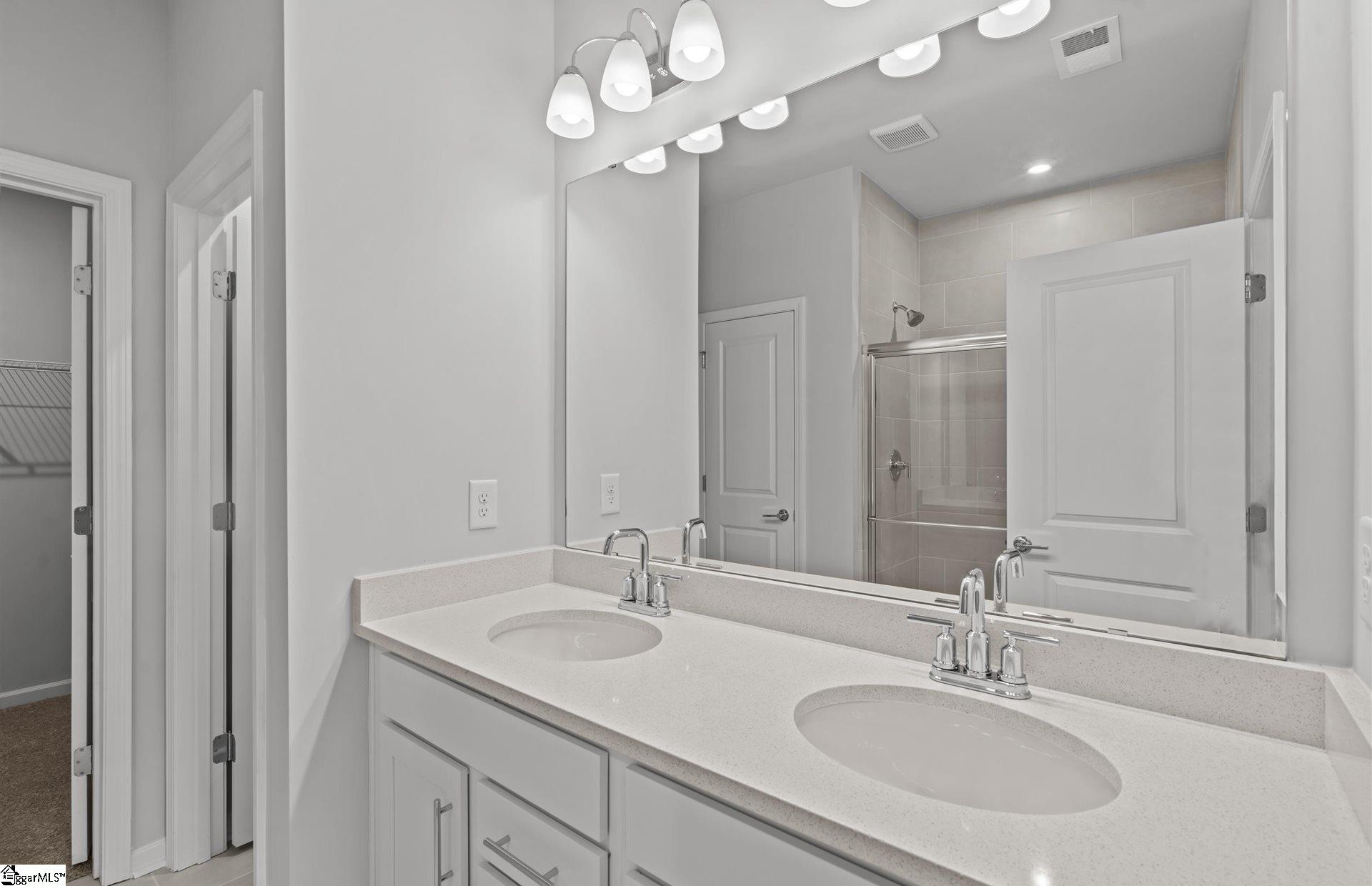 301 Indigo Circle Easley, SC 29642 - Photo 14 of 32