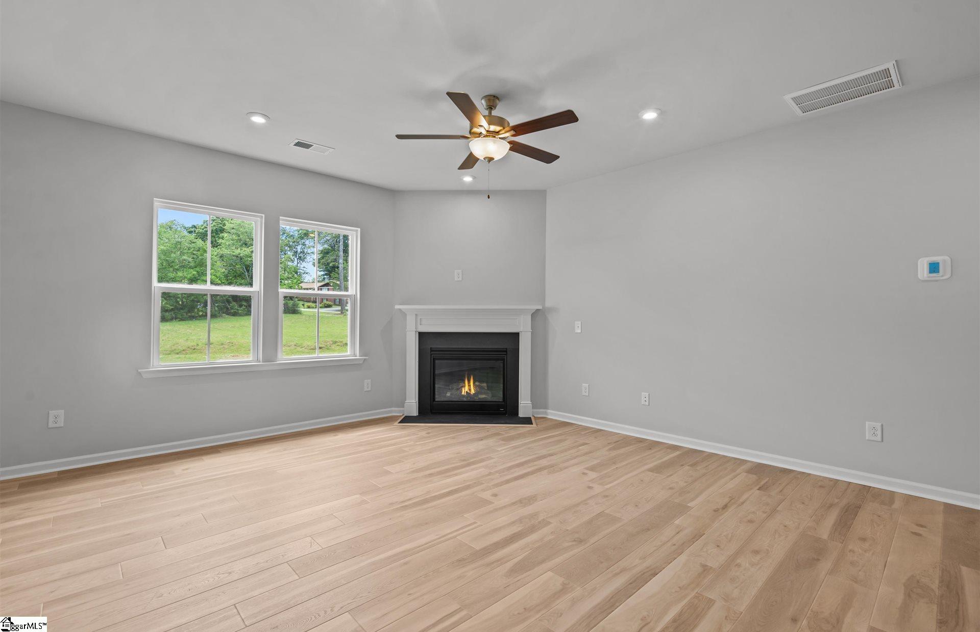 301 Indigo Circle Easley, SC 29642 - Photo 7 of 32