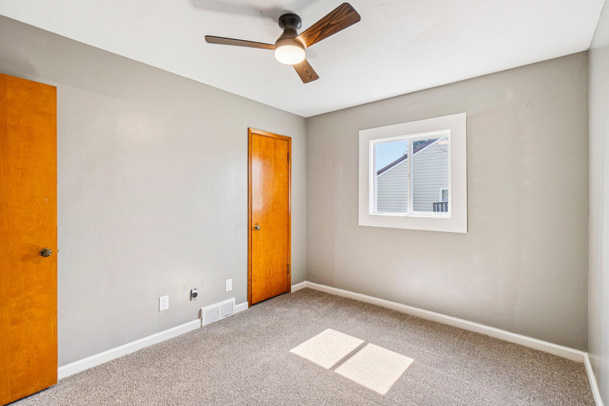 682 Budlong Street Adrian, MI 49221 - Photo 13 of 33 13-web-or-mls-Budlong St-S3103-013