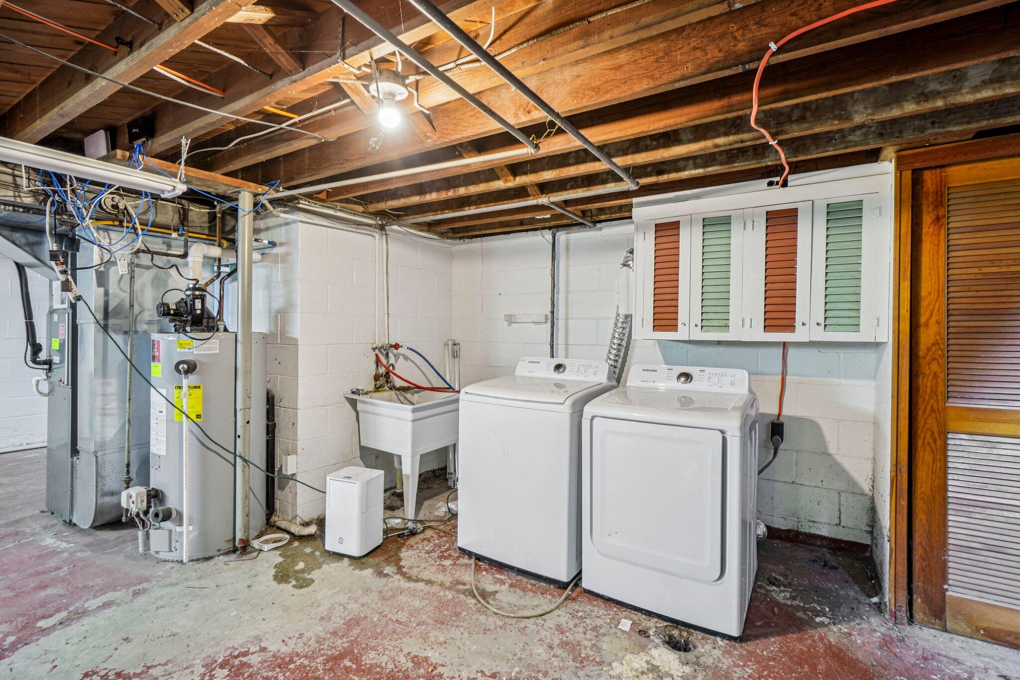 682 Budlong Street Adrian, MI 49221 - Photo 25 of 33 25-web-or-mls-Budlong St-S3103-025