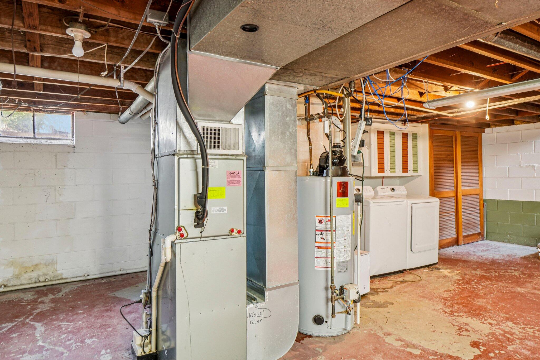 682 Budlong Street Adrian, MI 49221 - Photo 26 of 33 26-web-or-mls-Budlong St-S3103-026