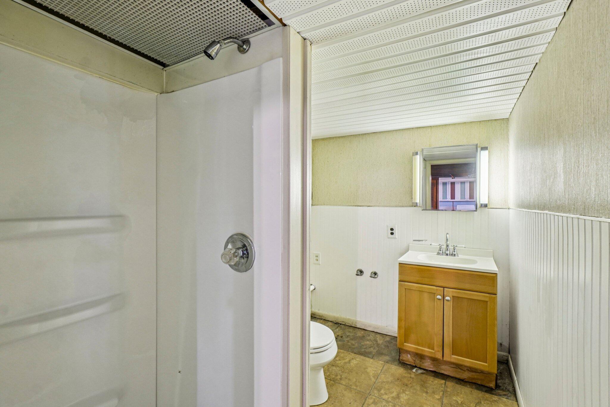 682 Budlong Street Adrian, MI 49221 - Photo 28 of 33 28-web-or-mls-Budlong St-S3103-028