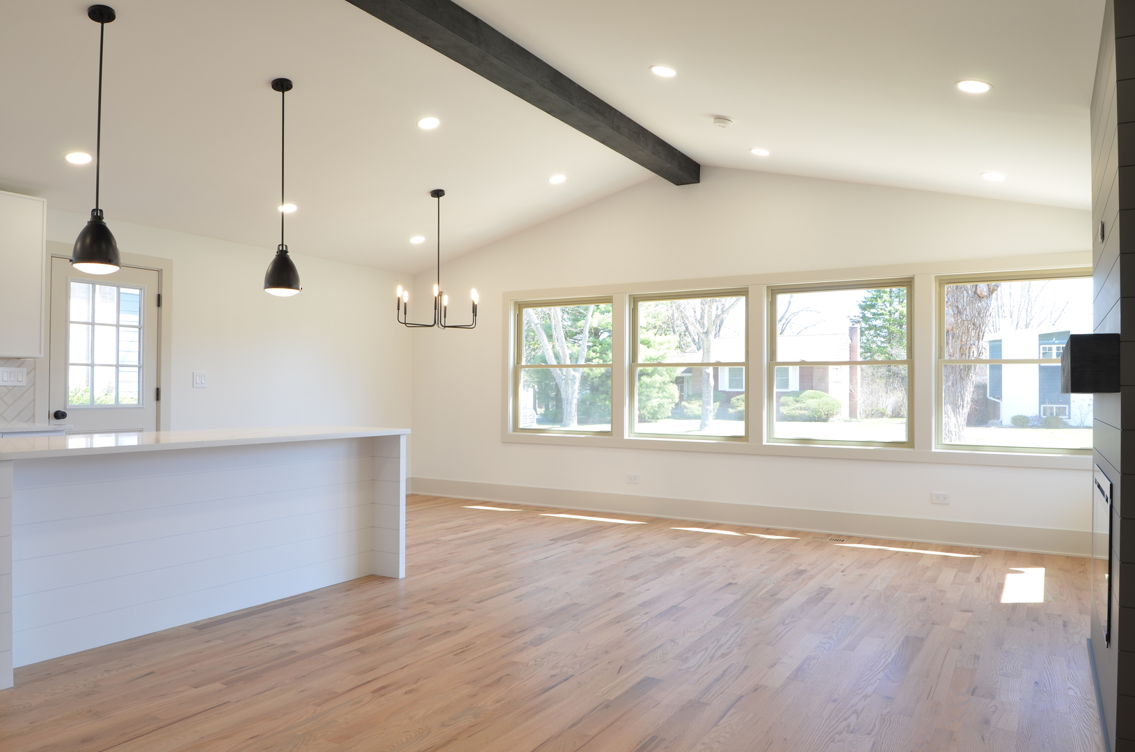 686 Timber Hill Road Deerfield, IL 60015 - Photo 6 of 42