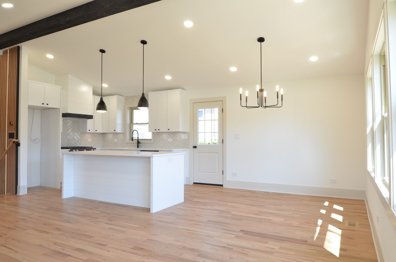 686 Timber Hill Road Deerfield, IL 60015 - Photo 8 of 42